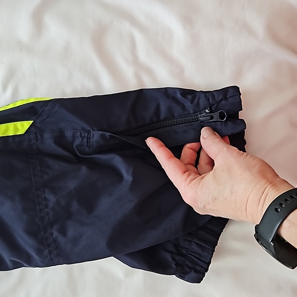 Oshkosh NWOT Boys Joggers - Picture 5 of 5